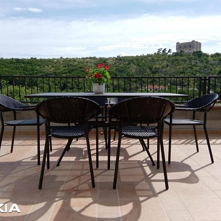 Guesthouse Ruza - Apartments Сень Экстерьер фото