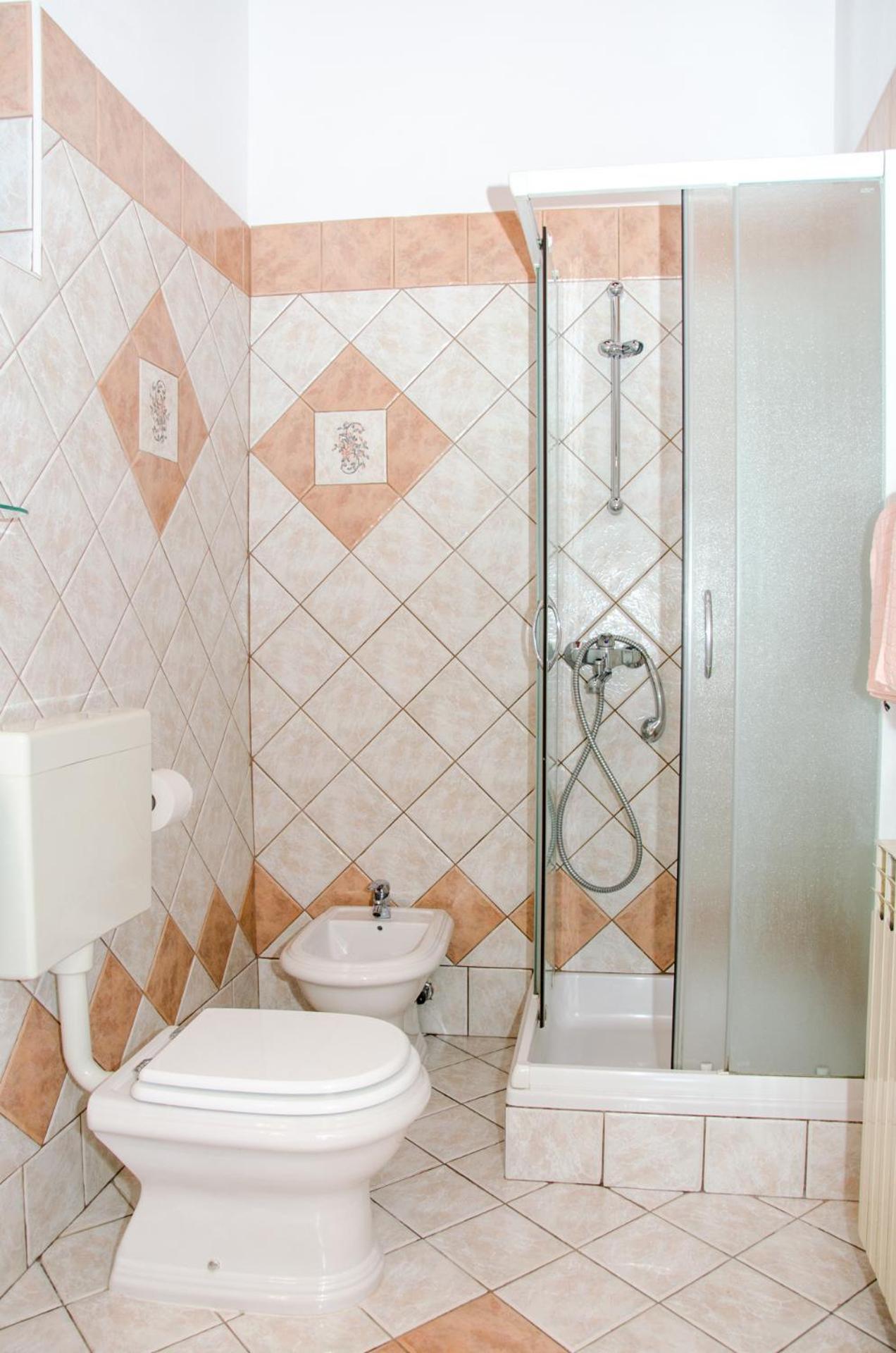 Guesthouse Ruza - Apartments Сень Экстерьер фото