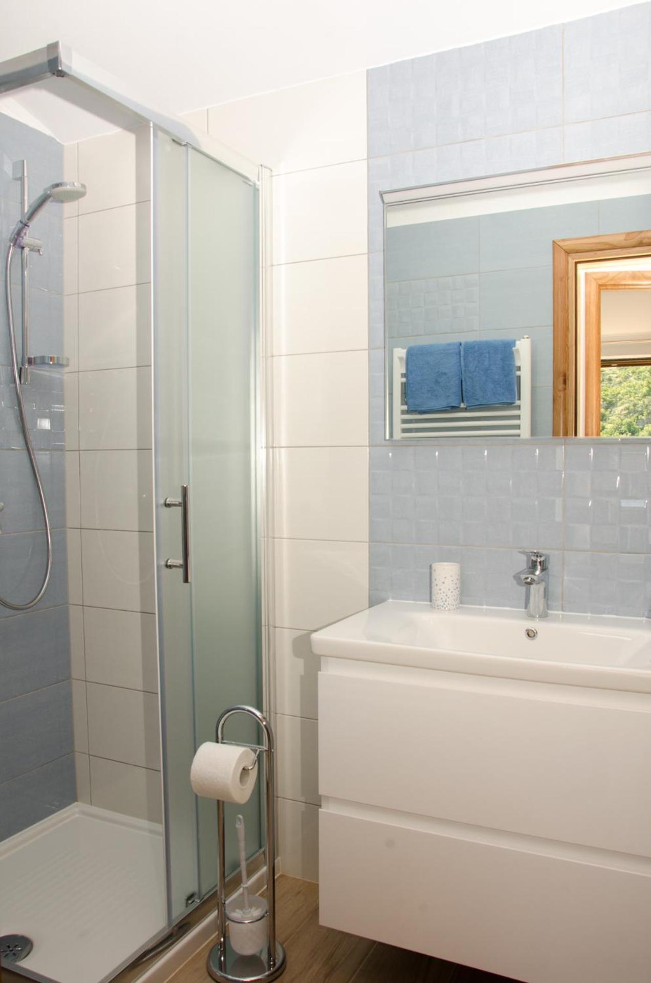 Guesthouse Ruza - Apartments Сень Экстерьер фото