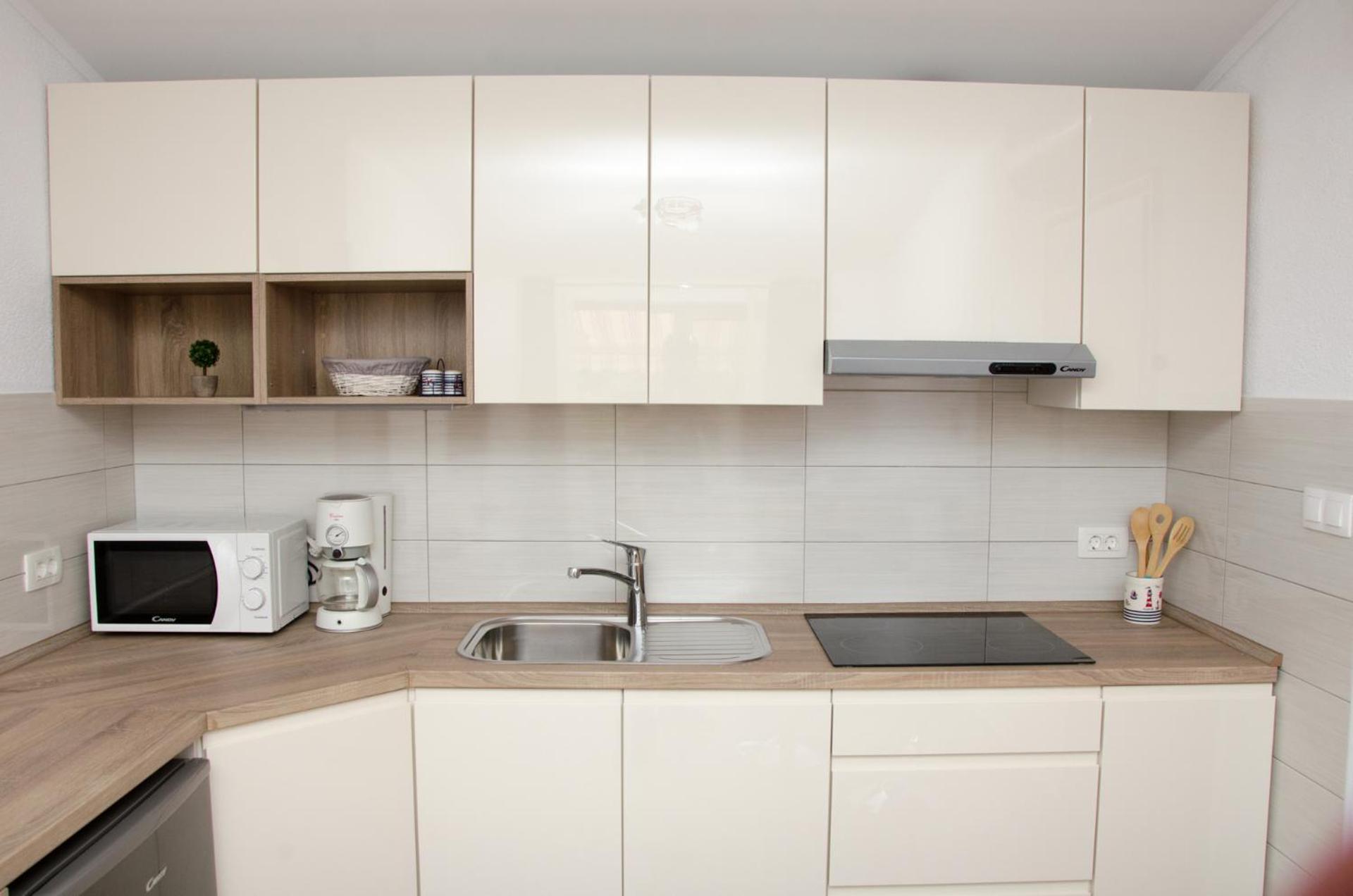 Guesthouse Ruza - Apartments Сень Экстерьер фото