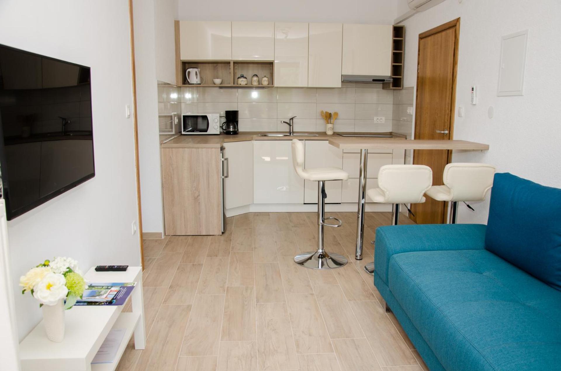 Guesthouse Ruza - Apartments Сень Экстерьер фото